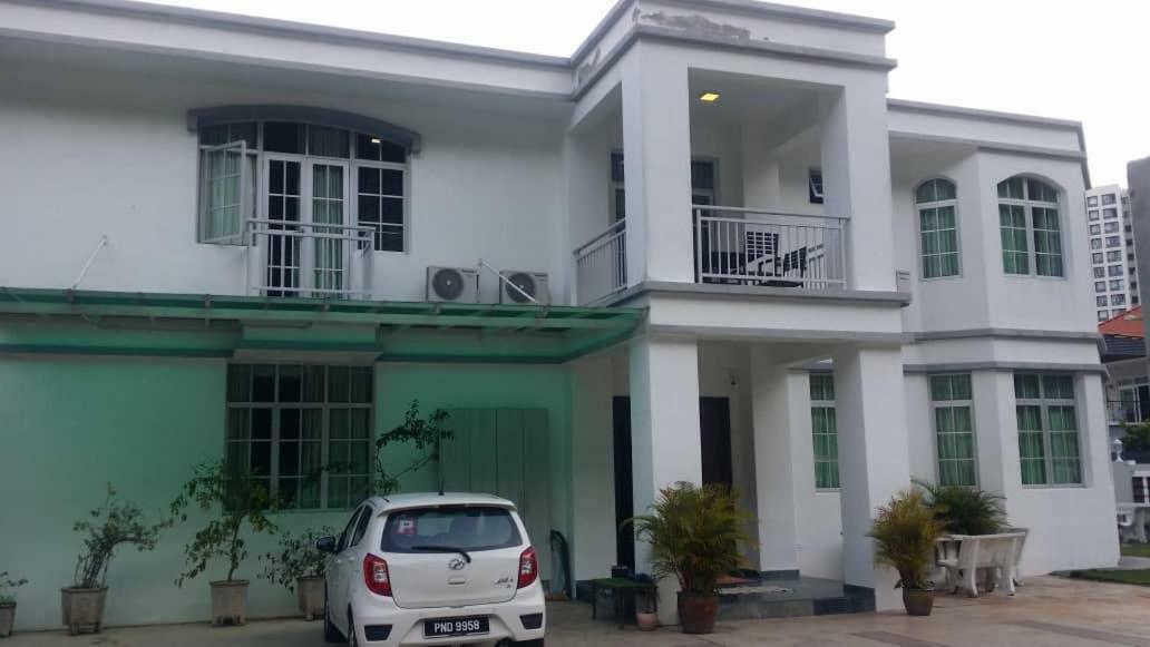 峇都丁宜6, Persiaran Tanjung Bunga 3别墅 外观 照片